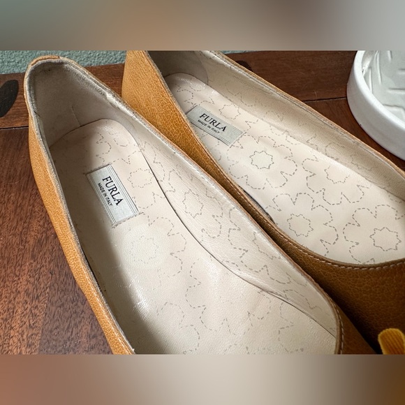 NWOT Furla Yellow Italian Leather Flats Bow Shoes Size EU 38 US 7.5 Mustard New - Picture 10 of 12